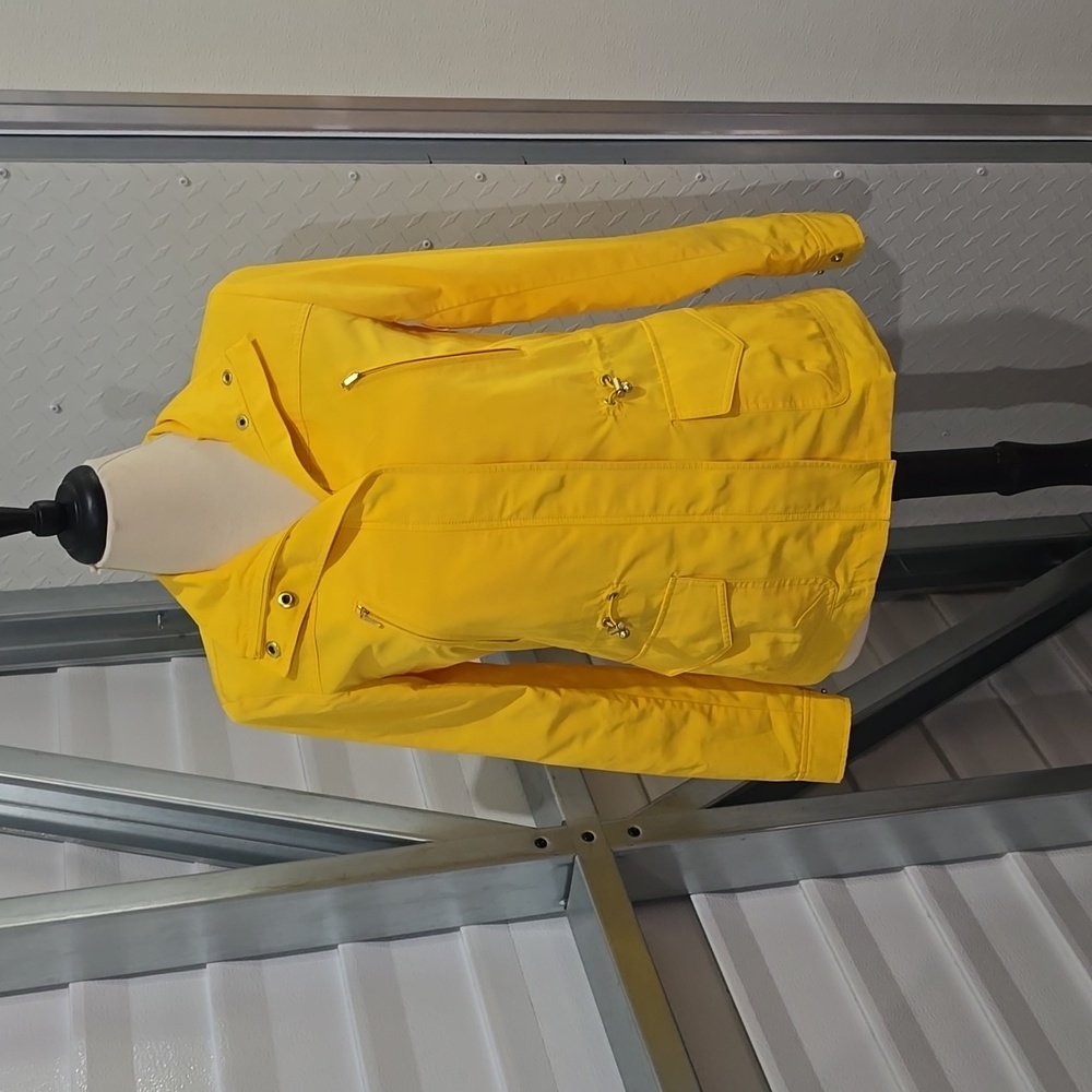 Crown & Ivy Sz‎ XS Yellow Raincoat Jacket Hidden Zip, Adjustable Waist,  Pockets